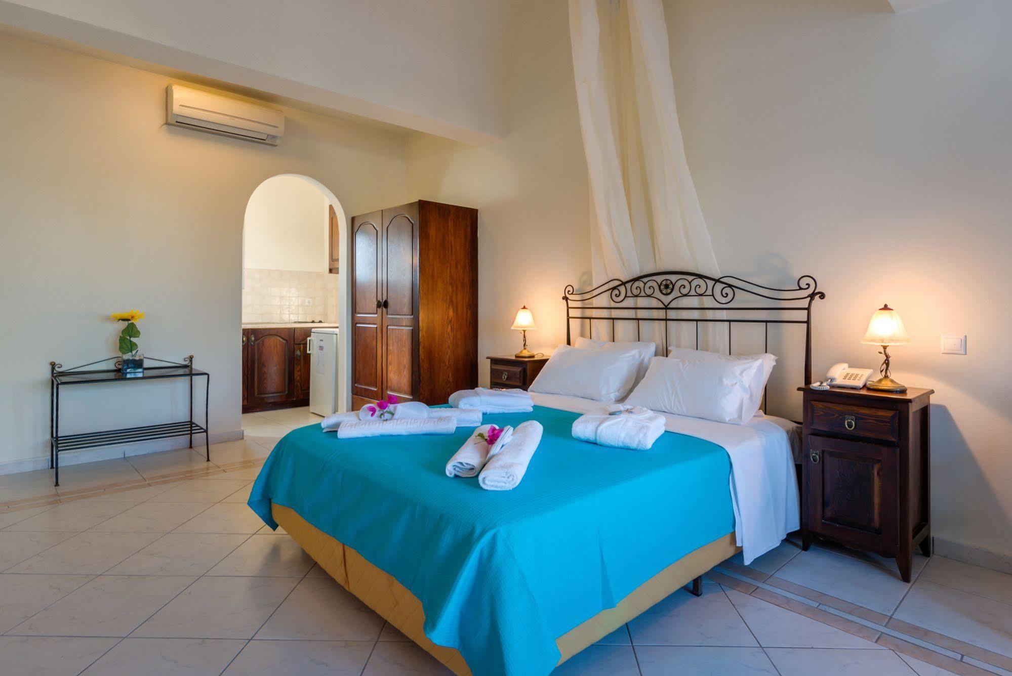 Joy ηotel 3*